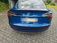 Gebraucht Tesla Model 3 Standard Range 239 kW (325 PS) 2019 Blau Limousine