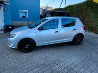 Gebraucht Dacia Sandero 73 PS (53 kW) 2015 Silber Kombi