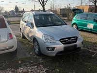 Gebraucht Kia Carens 140 PS (102 kW) 2007 Silber Van / Kleinbus