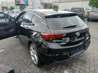Używany Opel Astra Dynamic 105 KM (77 kW) 2017 Czarny Hatchback