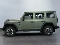 Neu BAW 212 166 PS (122 kW) 2026 Grün SUV