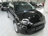 Gebraucht Fiat 500e Action 69 kW (95 PS) 2021 Onyx schwarz) (schwarz Kleinwagen