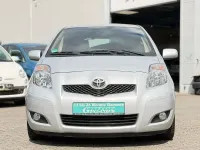 Gebraucht Toyota Yaris Edition 99 PS (72 kW) 2011 Silber Kleinwagen