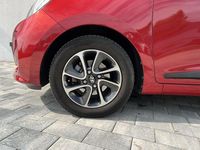 Gebraucht Hyundai i10 Style 87 PS (63 kW) 2017 Rot Kleinwagen
