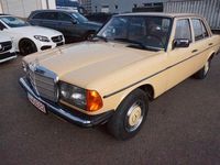 Gebraucht Mercedes 300 88 PS (64 kW) 1983 Gelb Limousine