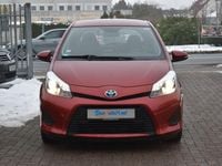 Gebraucht Toyota Yaris Hybrid Life 75 PS (55 kW) 2012 Rot Kleinwagen