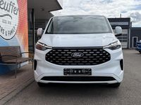 Gebraucht Ford Tourneo Titanium 136 PS (100 kW) 2025 Frostweiß Van / Kleinbus