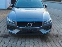 Gebraucht Volvo V60 197 PS (144 kW) 2021 Grau Kombi