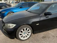 Gebraucht BMW 318 143 PS (105 kW) 2008 Schwarz Limousine