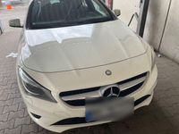 Gebraucht Mercedes CLA200 156 PS (114 kW) 2015 Weiß Coupé