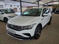 Gebraucht VW Tiguan Elegance 150 PS (110 kW) 2023 Pure white SUV