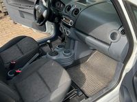 Gebraucht Mitsubishi Colt 75 PS (55 kW) 2012 Weiß Kleinwagen