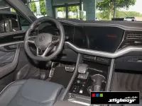 Gebraucht VW Touareg R-line 286 PS (210 kW) 2025 Grenadillschwarz metallic SUV