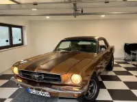 Brugt Ford V8 220 HK (161 kW) 1965 Guld