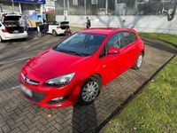 Gebraucht Opel Astra Selection 116 PS (85 kW) 2015 Rot Limousine