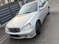 Gebraucht Mercedes C220 Avantgarde 150 PS (110 kW) 2004 Silber Kombi