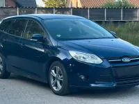 Gebraucht Ford Focus 116 PS (85 kW) 2013 Blau Kombi
