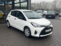 Gebraucht Toyota Yaris Basis 69 PS (50 kW) 2017 Weiß Limousine