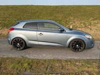 Second-hand Kia Ceed 144 CP (105 kW) 2009 Albastru Hatchback