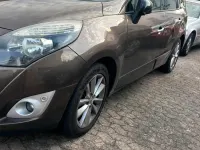 Gebraucht Renault Mégane 131 PS (96 kW) 2011 Braun Van / Kleinbus