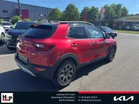 Gebraucht Kia Stonic Spirit 120 PS (88 kW) 2019 Rot SUV
