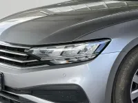 Używany VW Passat Basis 150 KM (110 kW) 2023 Srebrny Kombi