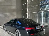 Second-hand Mercedes E220 AMG 194 CP (142 kW) 2022 Negru Berlinǎ