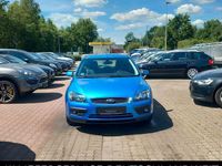 Gebraucht Ford Focus Titanium 116 PS (85 kW) 2005 Blau Limousine