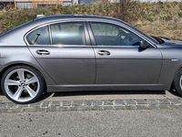 Gebraucht BMW 750 367 PS (269 kW) 2007 Grau Limousine