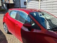 Gebraucht Nissan Micra Acenta 90 PS (66 kW) 2018 Rot Kleinwagen