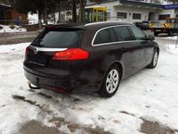 Gebraucht Opel Insignia Edition 131 PS (96 kW) 2013 Braun Kombi