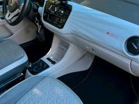 Gebraucht VW up! Beats 75 PS (55 kW) 2016 Kleinwagen