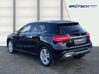 gebraucht Mercedes GLA220 CDI d 4Matic AUTOMATIK / LED / NAVI / PANORAMA