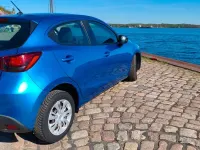 Używany Mazda 2 Center-Line 90 KM (66 kW) 2016 Niebieski Hatchback