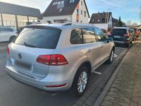 Gebraucht VW Touareg 204 PS (150 kW) 2012 Silber SUV