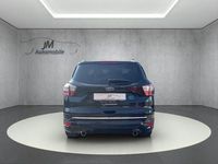 Gebraucht Ford Kuga Vignale 179 PS (131 kW) 2017 Schwarz SUV