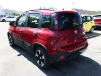 Neu Fiat Panda Cross Cross 65 PS (47 kW) 2026 Passione rot Kleinwagen