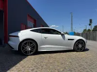 Gebraucht Jaguar F-Type Chequered Flag 300 PS (220 kW) 2019 Fuji white Coupé