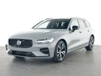 Gebraucht Volvo V60 Plus 197 PS (144 kW) 2025 Grau Kombi