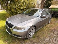 Gebraucht BMW 318 143 PS (105 kW) 2009 Grau Kombi