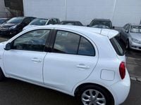 Gebraucht Nissan Micra Acenta 80 PS (58 kW) 2015 Weiß Kleinwagen