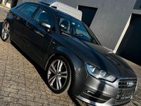 Gebraucht Audi A3 S-Line 150 PS (110 kW) 2015 Grau Limousine