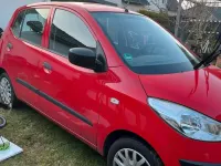 Gebraucht Hyundai i10 66 PS (48 kW) 2010 Rot Kleinwagen