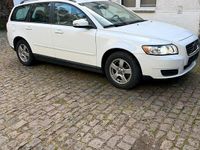 Gebraucht Volvo V50 109 PS (80 kW) 2009 Weiß Kombi