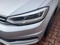Gebraucht VW Touran Highline 150 PS (110 kW) 2017 Silber Van / Kleinbus