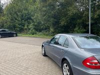 Gebraucht Mercedes E270 177 PS (130 kW) 2004 Grau Limousine