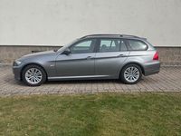 Gebraucht BMW 318 143 PS (105 kW) 2009 Grau Kombi