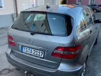 Gebraucht Mercedes B180 109 PS (80 kW) 2006 Grau Van / Kleinbus