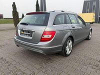 Gebraucht Mercedes C200 136 PS (100 kW) 2011 Palladiumsilber Kombi