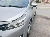 Gebraucht Toyota Verso 150 PS (110 kW) 2014 Silber Van / Kleinbus
